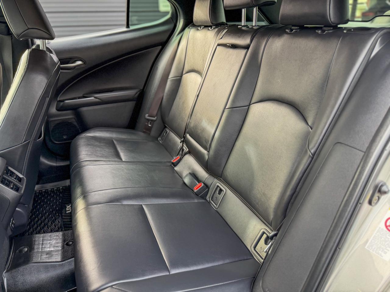 2019 Lexus UX UX 250H/HYBRID-LUXURY/NAVI/HUD/BSM/ACC/LDA/ROOF Photo