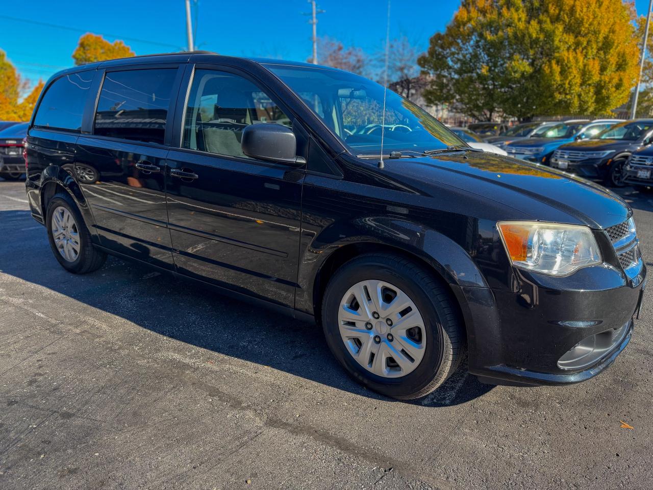 2014 Dodge Grand Caravan SXT/LOW KM/ECON/ONE OWNER/FULL SERVICE RECORDS Photo