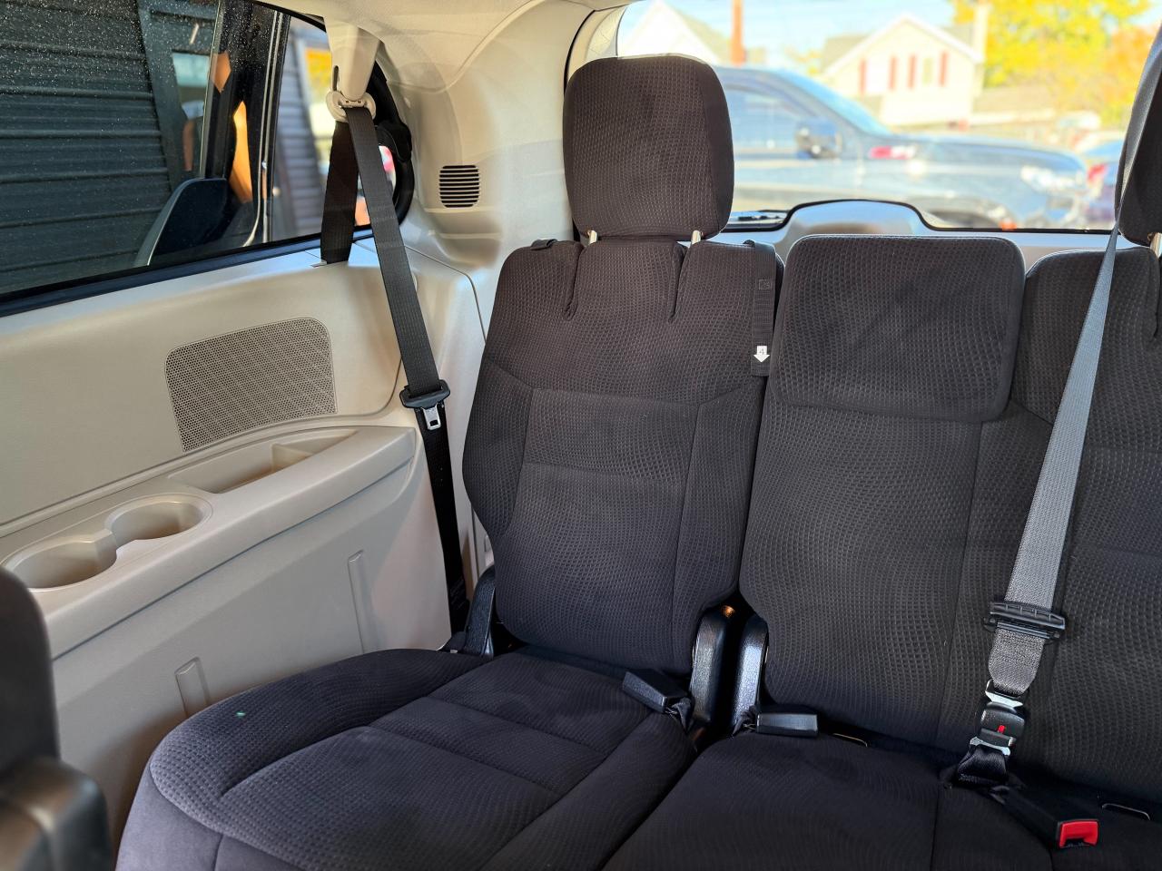 2014 Dodge Grand Caravan SXT/LOW KM/ECON/ONE OWNER/FULL SERVICE RECORDS Photo