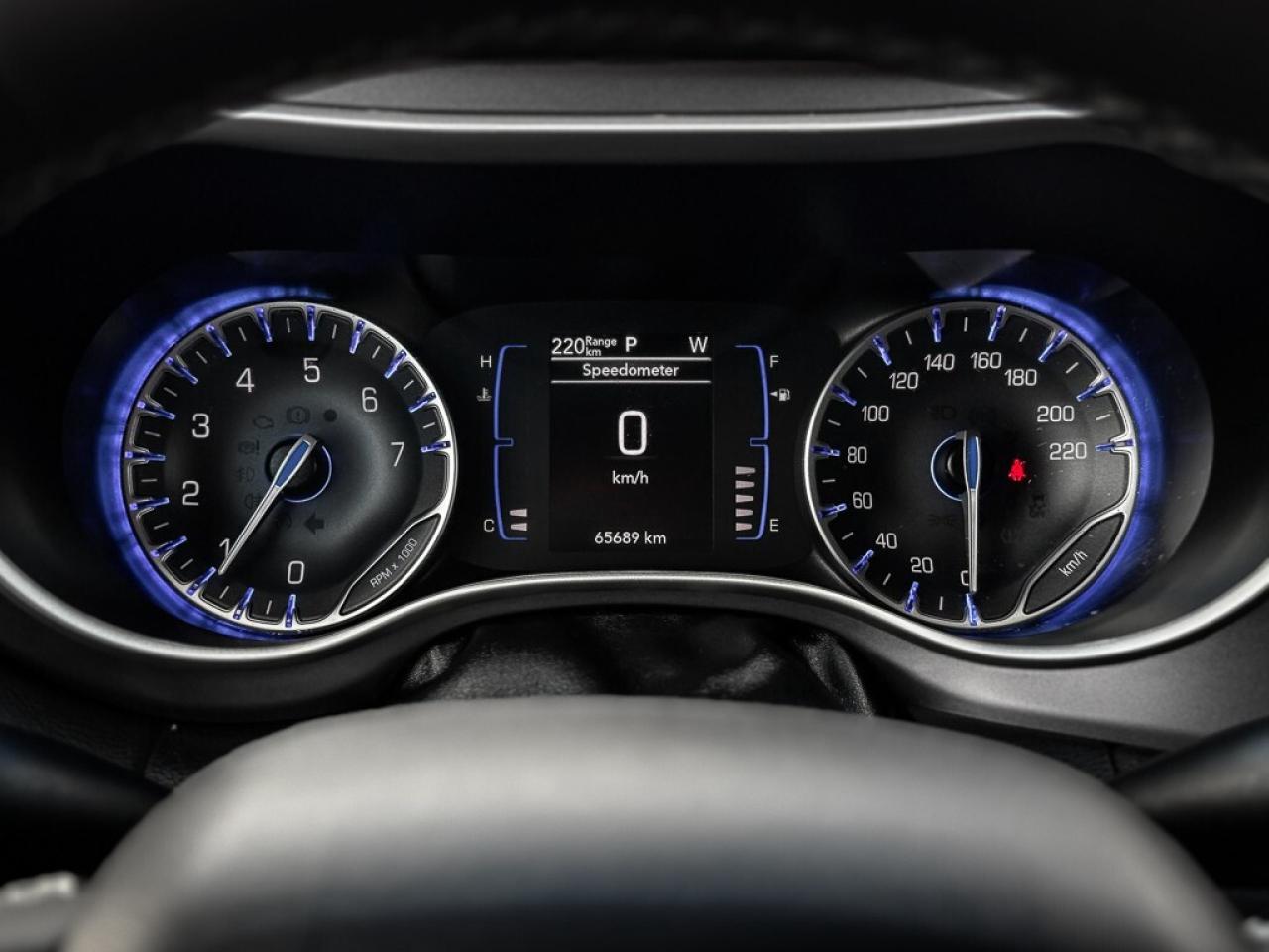 2024 Chrysler Grand Caravan SXT   PWR DOORS   HEATED SEATS   REMOTE START   CA Photo