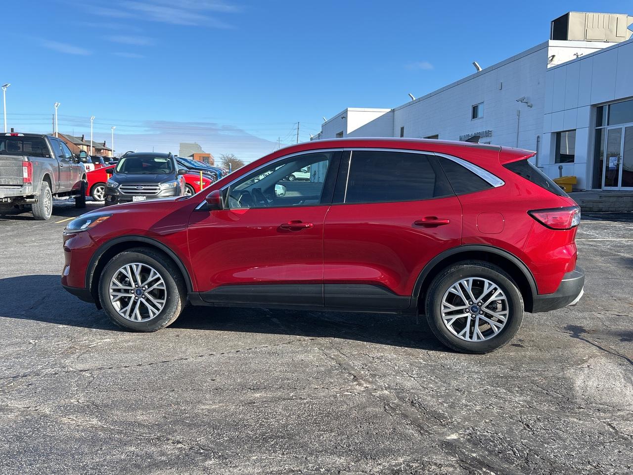 2022 Ford Escape SEL 1.5L AWD ADAPTIVE CRUISE LEATHER TECH PKG Photo
