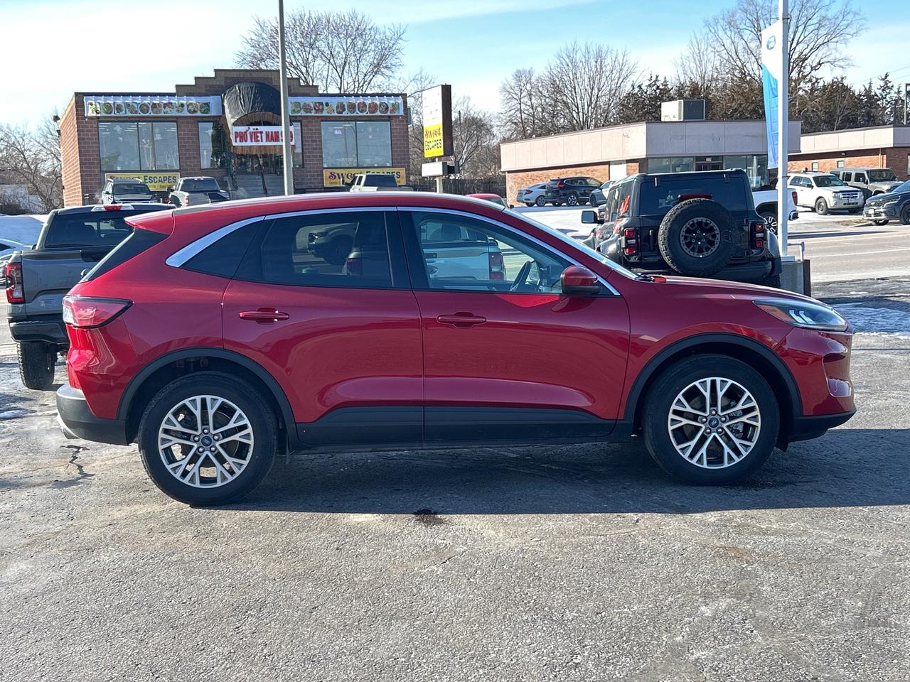 2022 Ford Escape SEL 1.5L AWD ADAPTIVE CRUISE LEATHER TECH PKG Photo