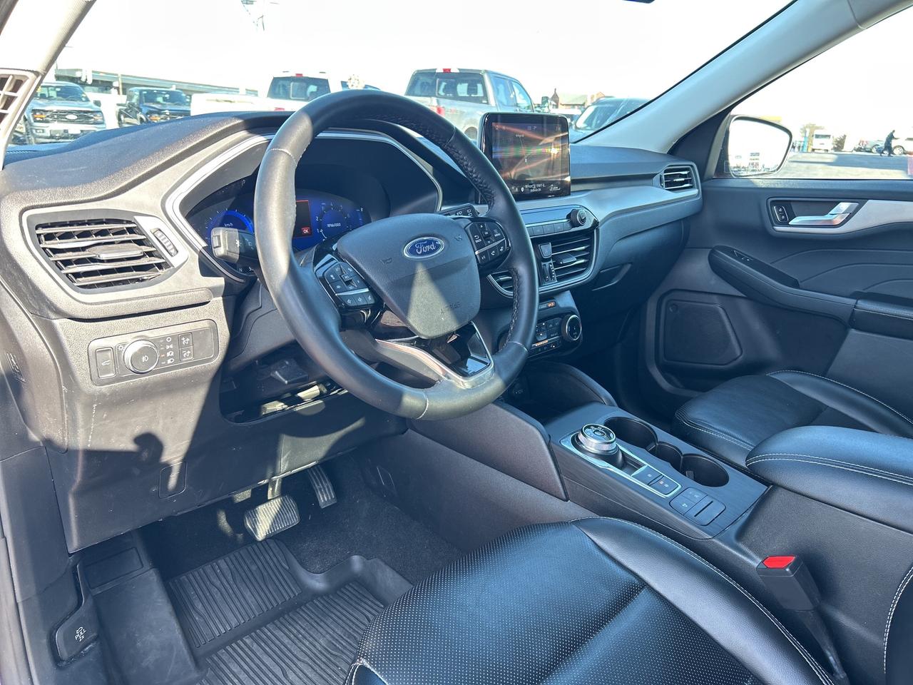 2022 Ford Escape SEL 1.5L AWD ADAPTIVE CRUISE LEATHER TECH PKG Photo