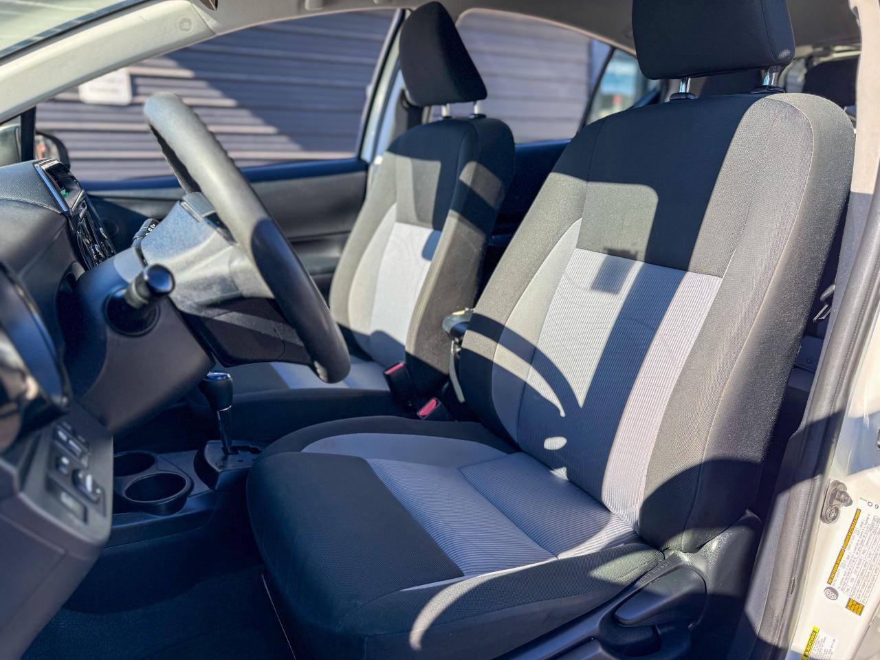 2018 Toyota Prius c HYBRID/CAMERA/ADAPTIVE CRUISE CONTROL/LANE ASSIST Photo