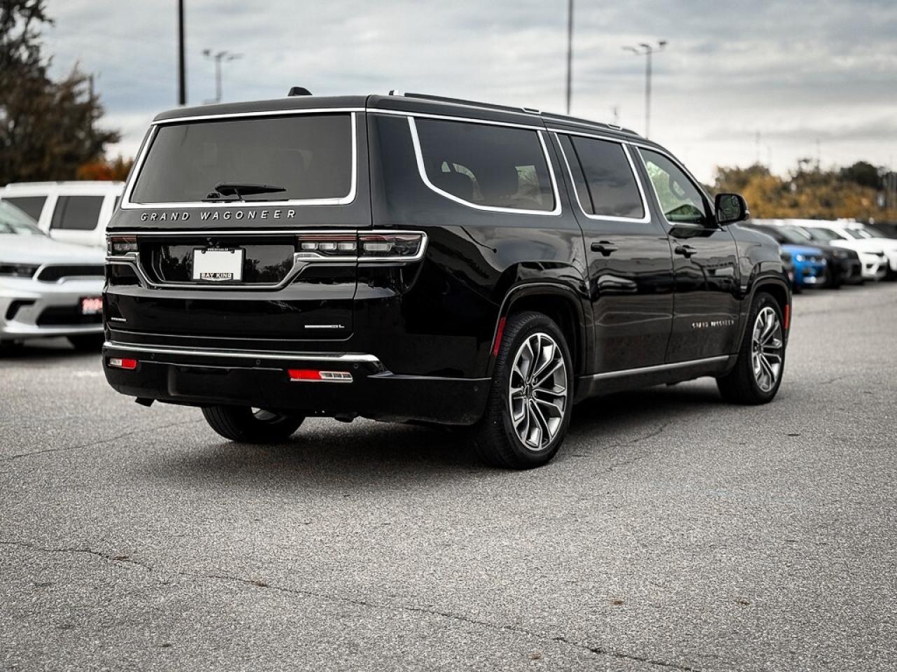 2023 Jeep Grand Wagoneer L Series III   SERIES 3   PANO ROOF   PASS DISPLAY Photo