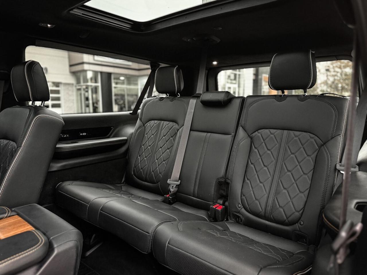 2023 Jeep Grand Wagoneer L Series III   SERIES 3   PANO ROOF   PASS DISPLAY Photo