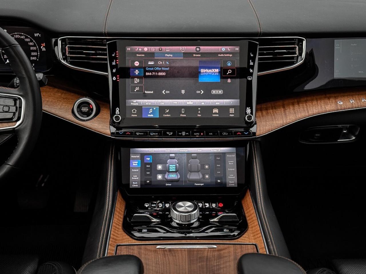 2023 Jeep Grand Wagoneer L Series III   SERIES 3   PANO ROOF   PASS DISPLAY Photo