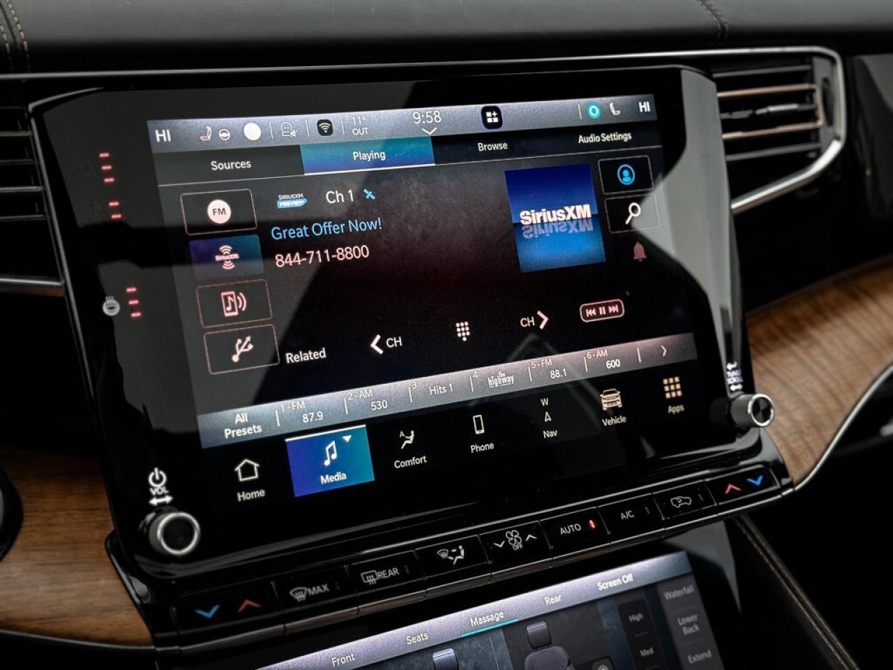 2023 Jeep Grand Wagoneer L Series III   SERIES 3   PANO ROOF   PASS DISPLAY Photo