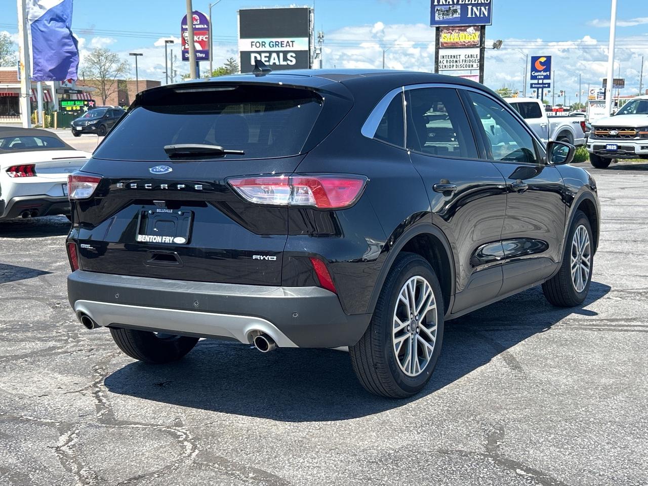 2022 Ford Escape SEL 1.5L AWD ADAPTIVE CRUISE ACTIVEX SEATING NAV Photo
