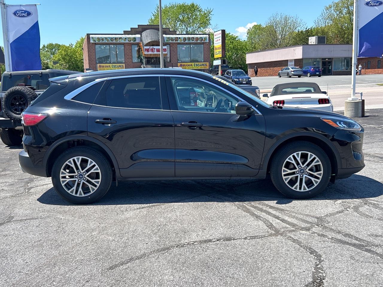 2022 Ford Escape SEL 1.5L AWD ADAPTIVE CRUISE ACTIVEX SEATING NAV Photo