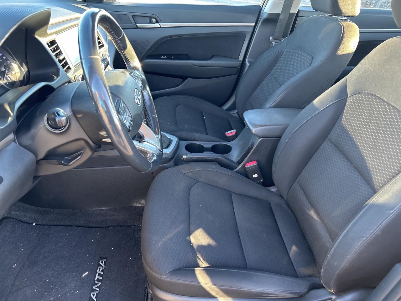 2020 Hyundai Elantra PREFFERED 2.0L HEATED SEAT/WHL CROSSTRAFFIC ALERT Photo