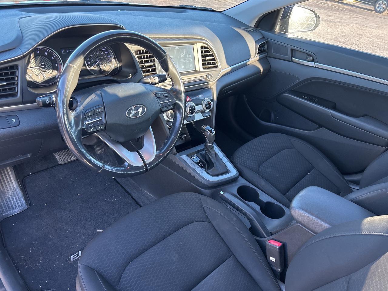 2020 Hyundai Elantra PREFFERED 2.0L HEATED SEAT/WHL CROSSTRAFFIC ALERT Photo