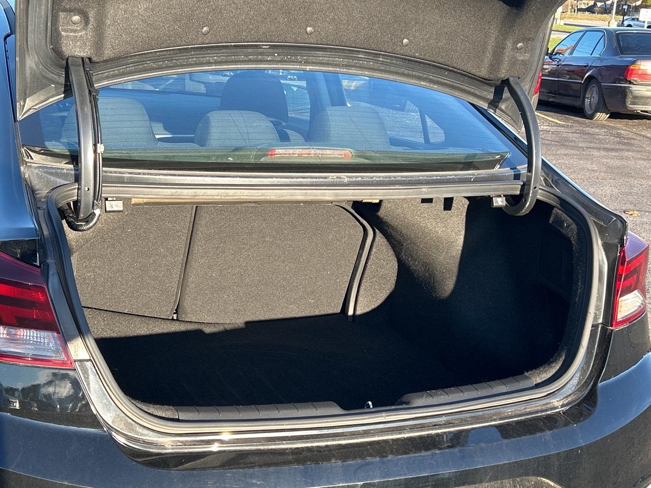 2020 Hyundai Elantra PREFFERED 2.0L HEATED SEAT/WHL CROSSTRAFFIC ALERT Photo