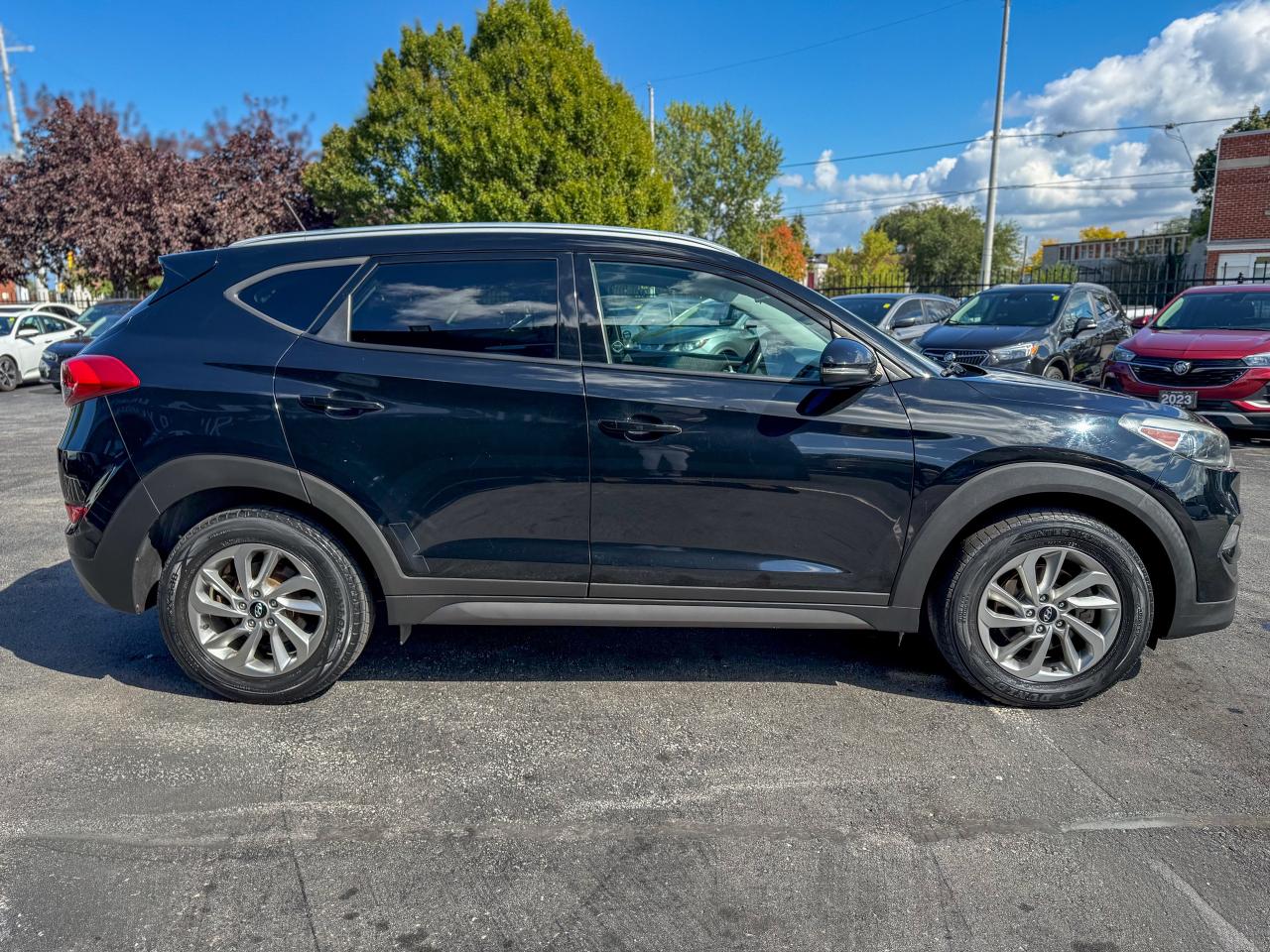 2016 Hyundai Tucson Premium/AWD/LOW KM/2L /BSM/CAMERA/FULL SERVICE... Photo