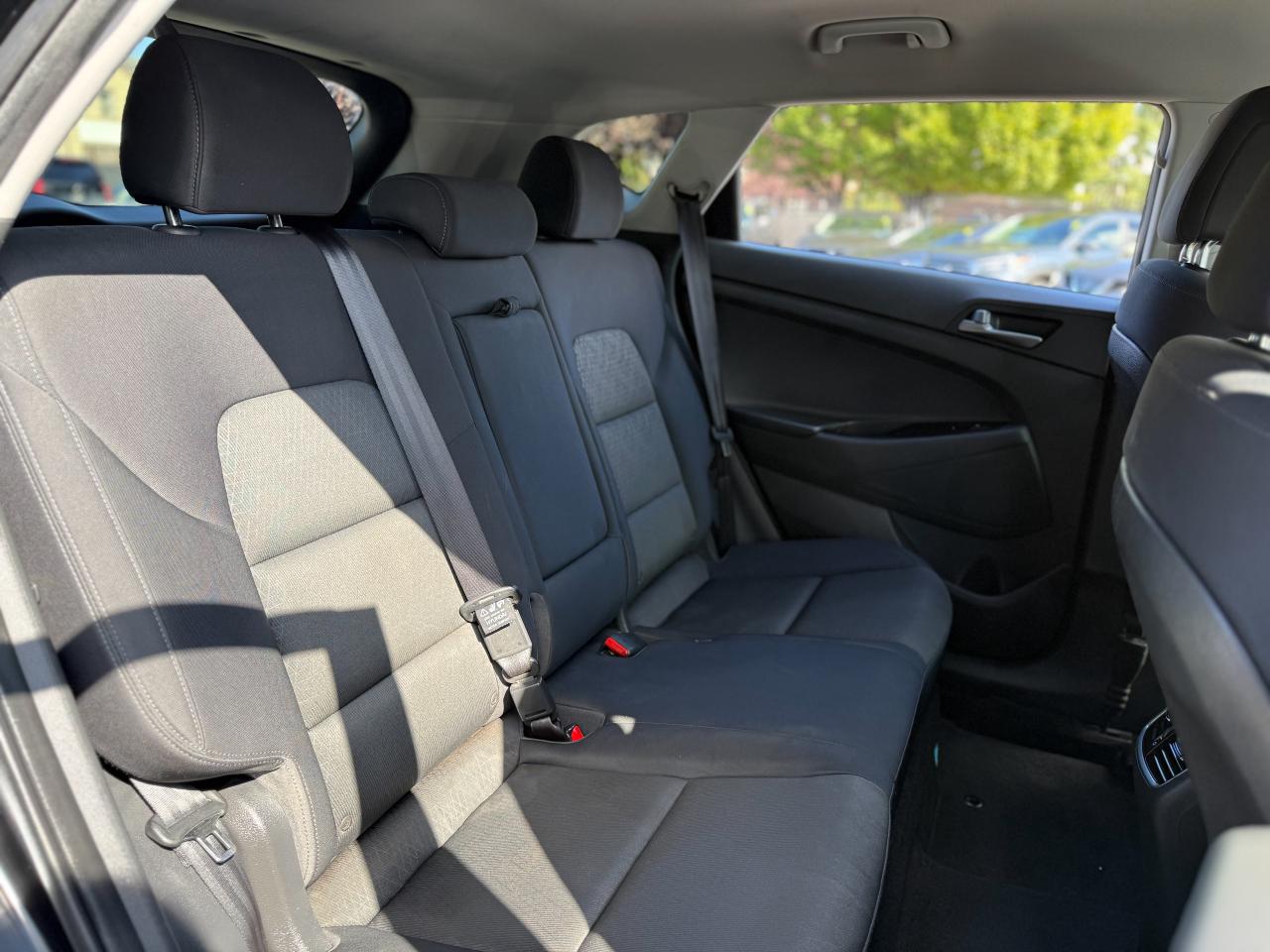 2016 Hyundai Tucson Premium/AWD/LOW KM/2L /BSM/CAMERA/FULL SERVICE... Photo