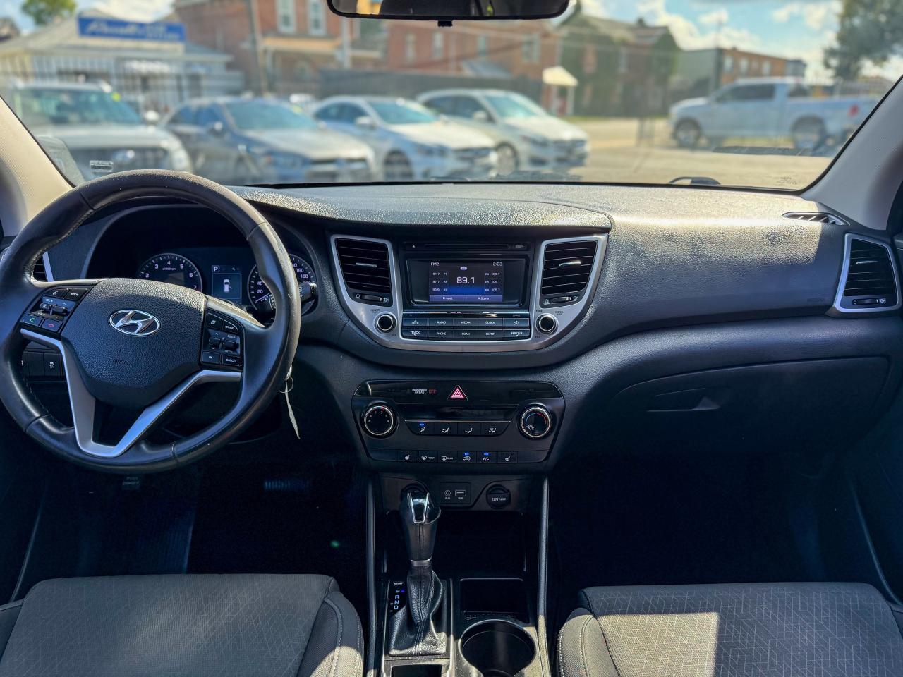 2016 Hyundai Tucson Premium/AWD/LOW KM/2L /BSM/CAMERA/FULL SERVICE... Photo