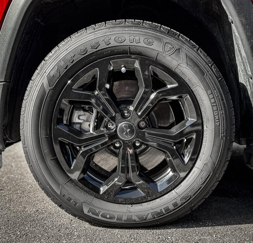 2025 Jeep Compass Sport   HEATED SEATS   LANE KEEP   TRACTION CTRL Photo