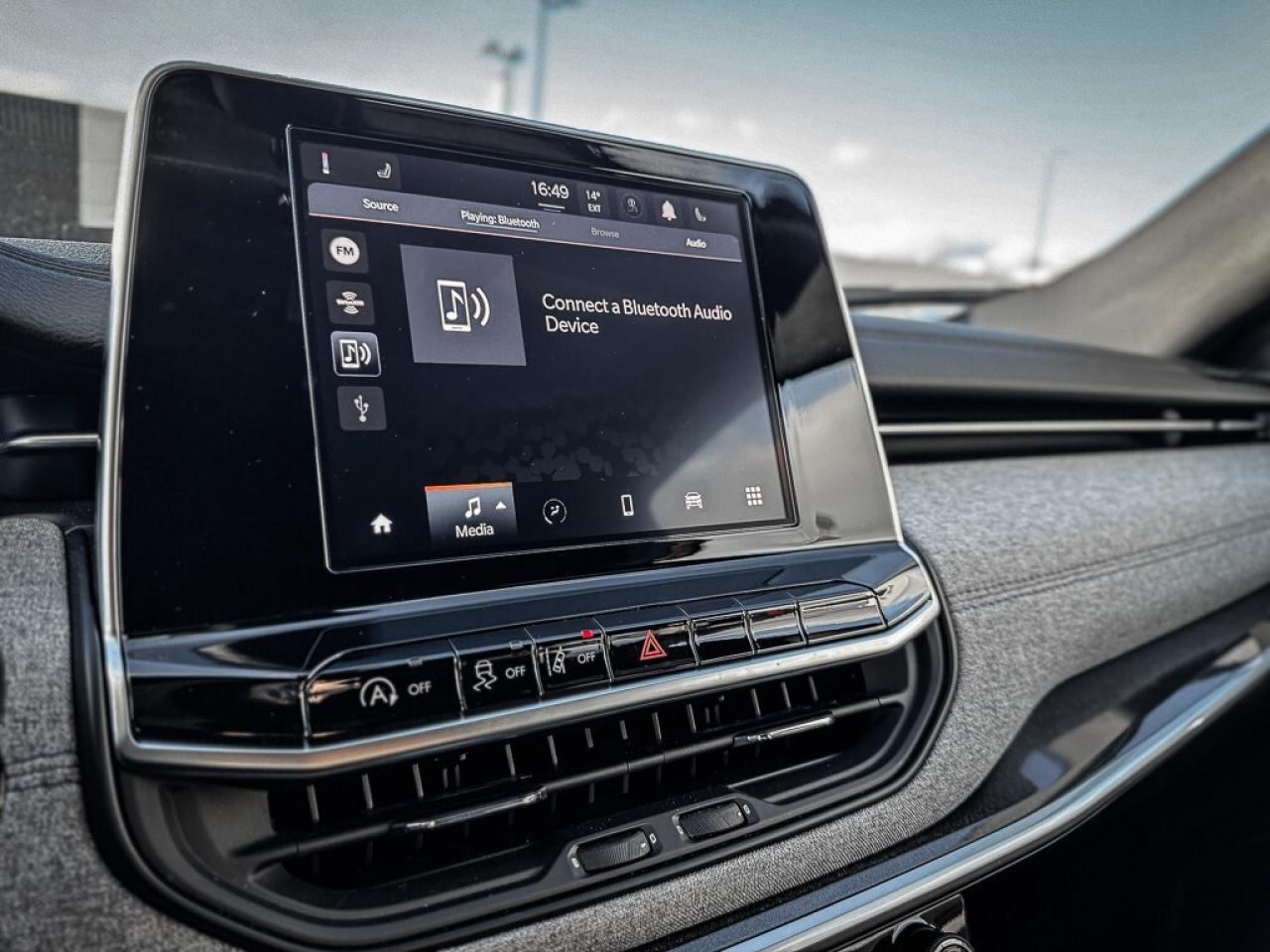 2025 Jeep Compass Sport   HEATED SEATS   LANE KEEP   TRACTION CTRL Photo