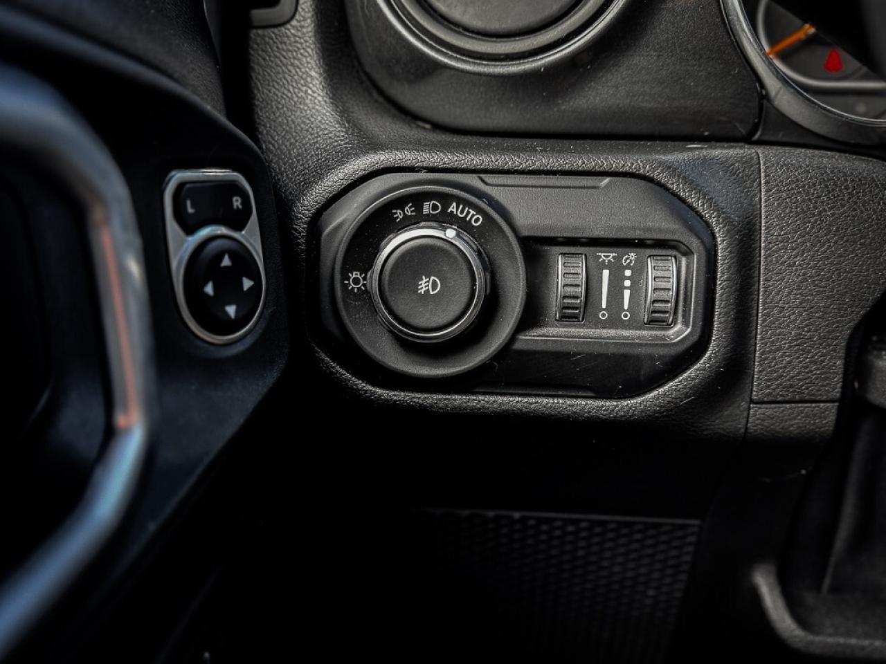 2021 Jeep WRANGLER UNLIMITED Sport   ALTITUDE   BLINDSPOT   CARPLAY   REMOTE ST Photo