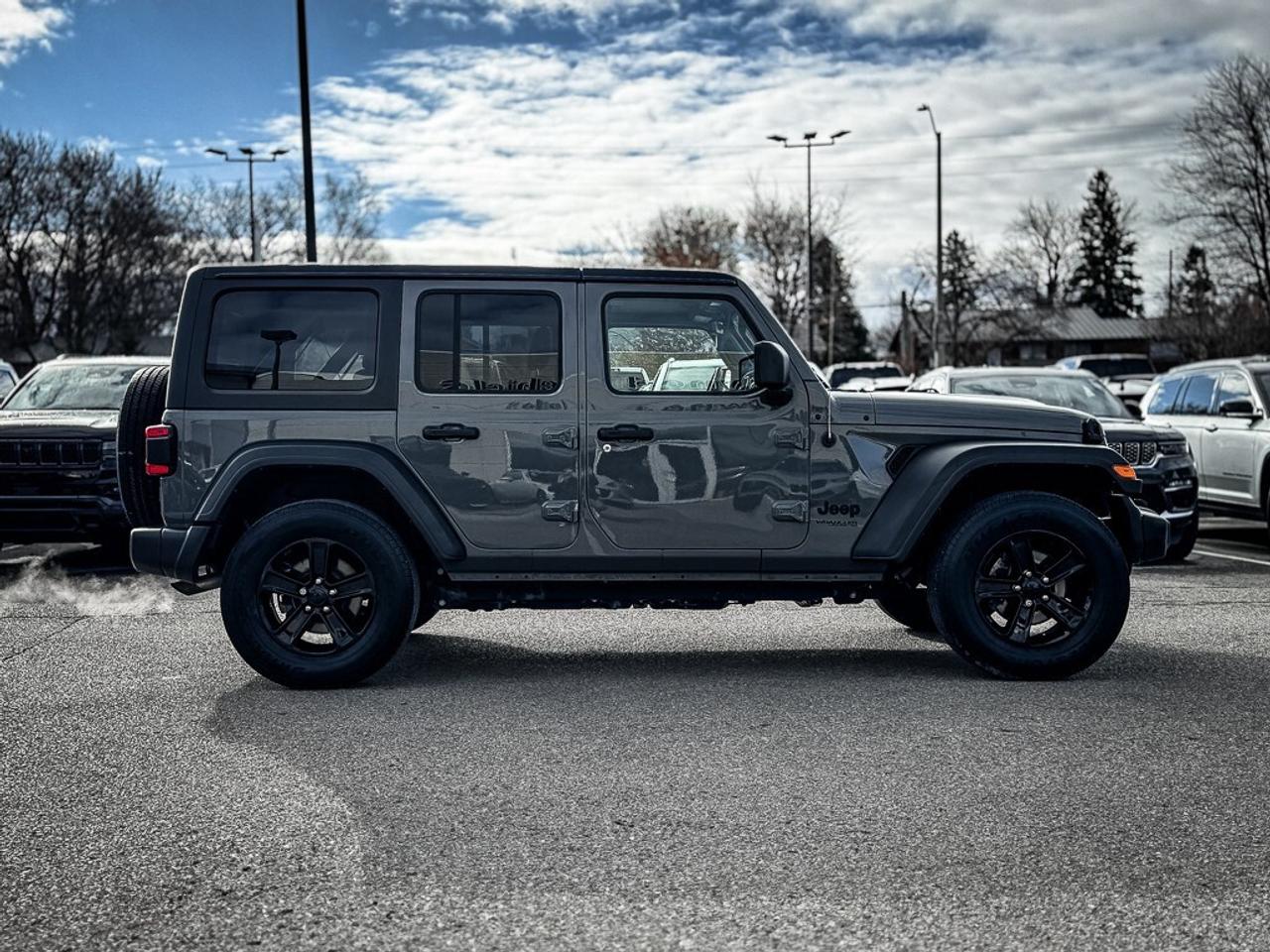 2021 Jeep WRANGLER UNLIMITED Sport   ALTITUDE   BLINDSPOT   CARPLAY   REMOTE ST Photo3