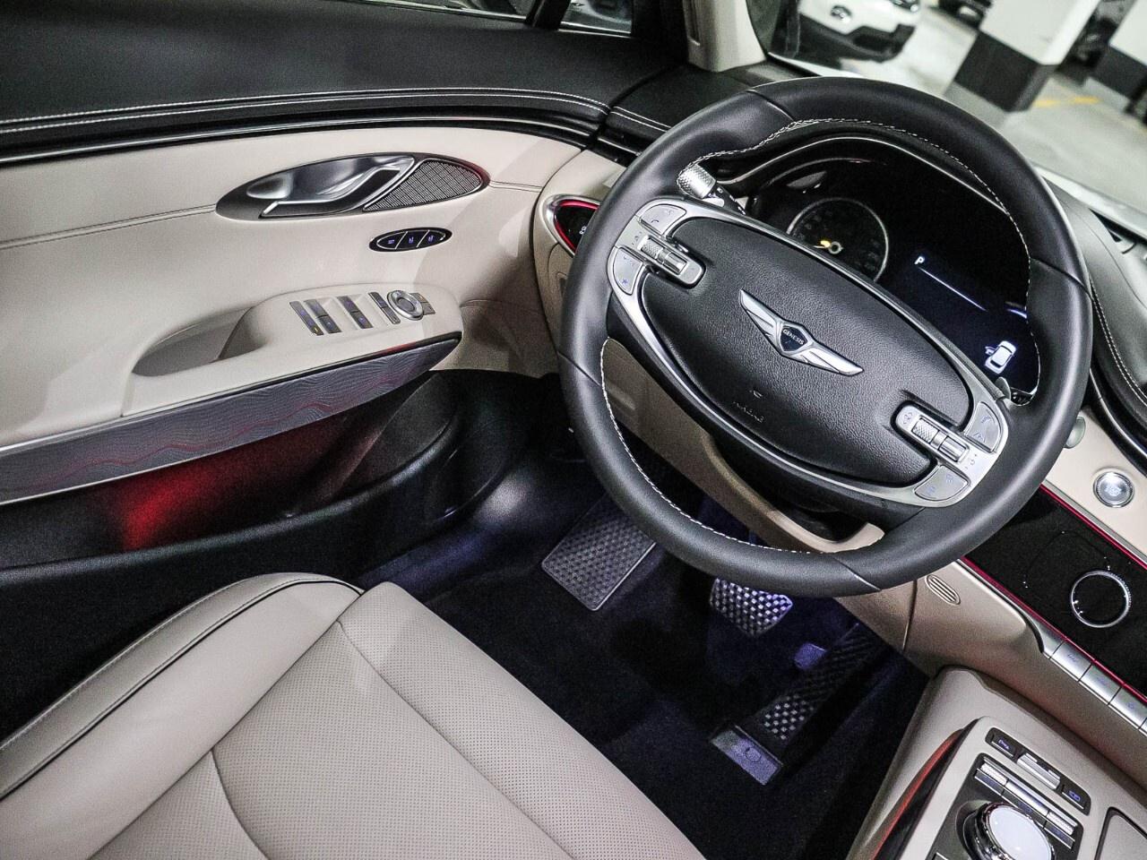 2025 Genesis GV70 2.5T ADVANCED PLU Photo