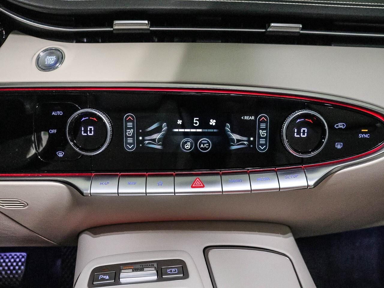 2025 Genesis GV70 2.5T ADVANCED PLU Photo