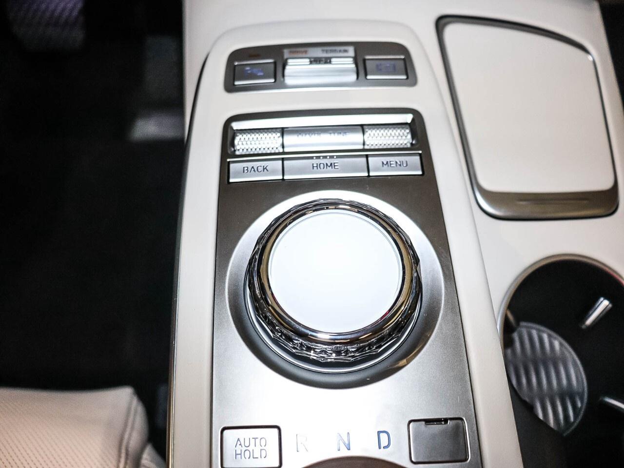 2025 Genesis GV70 2.5T ADVANCED PLU Photo