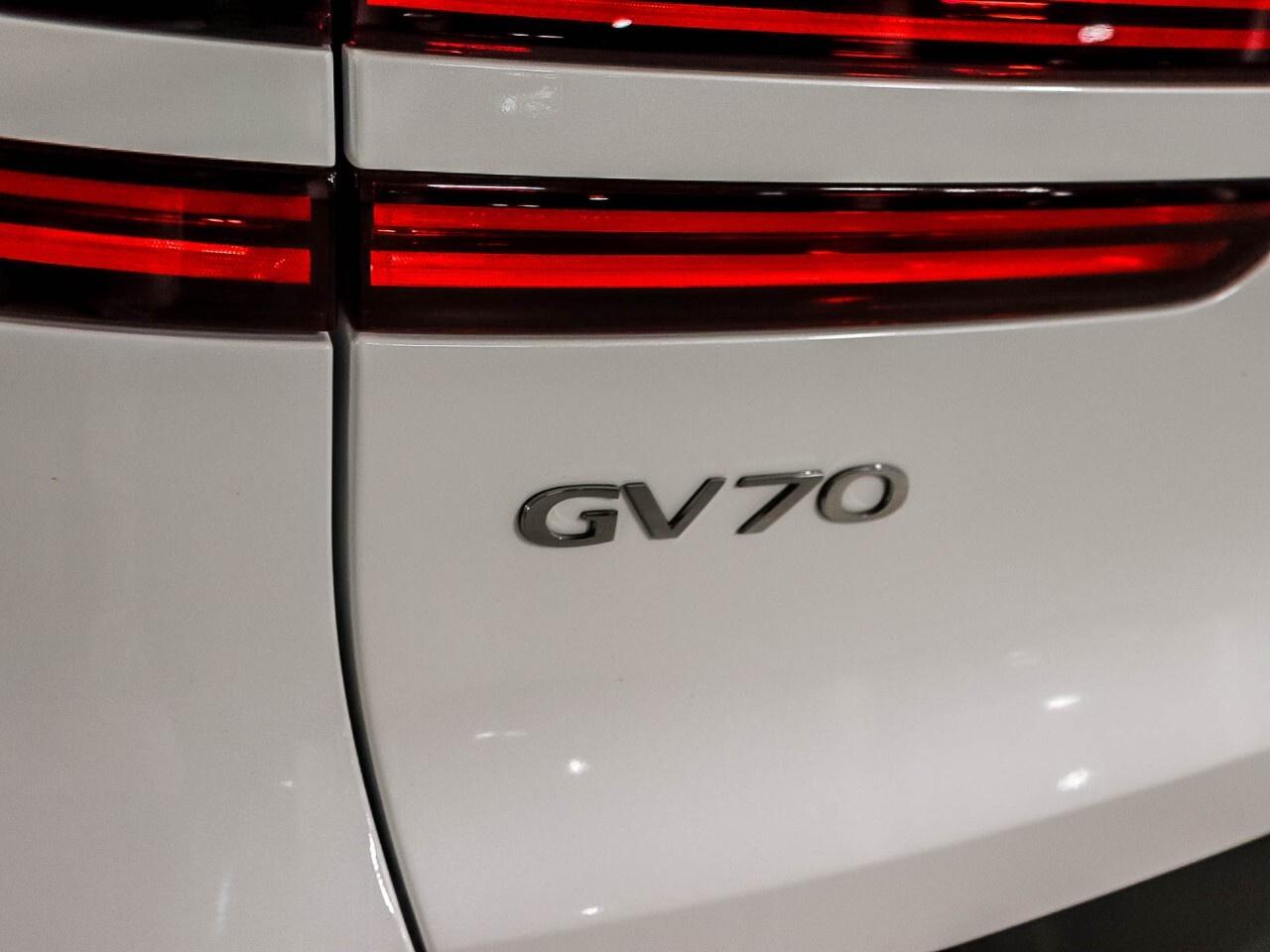 2025 Genesis GV70 2.5T ADVANCED PLU Photo