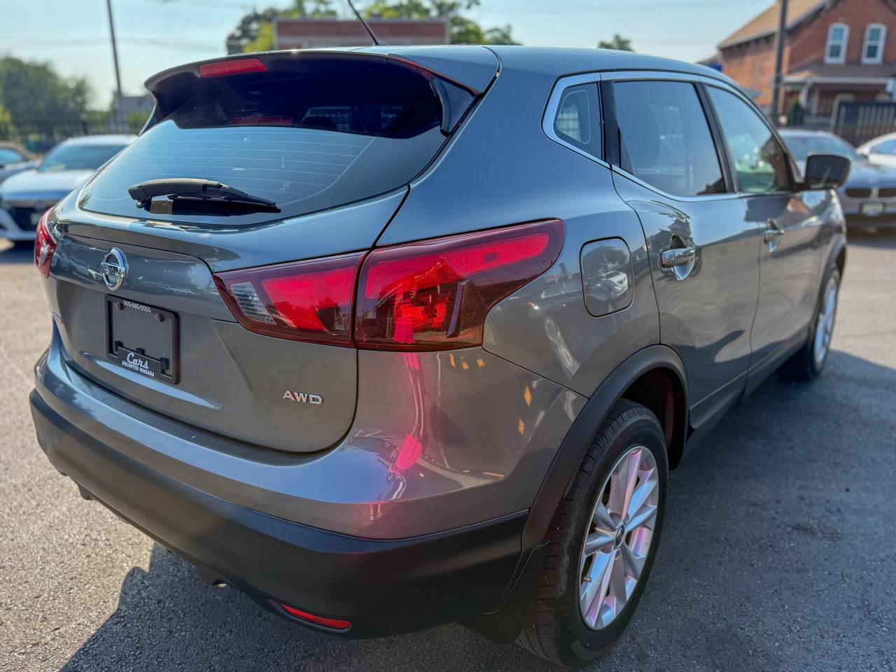 2017 Nissan Qashqai S/AWD/LOW KM/CAMERA/1 OWNER/FULL SERVICE RECORDS Photo