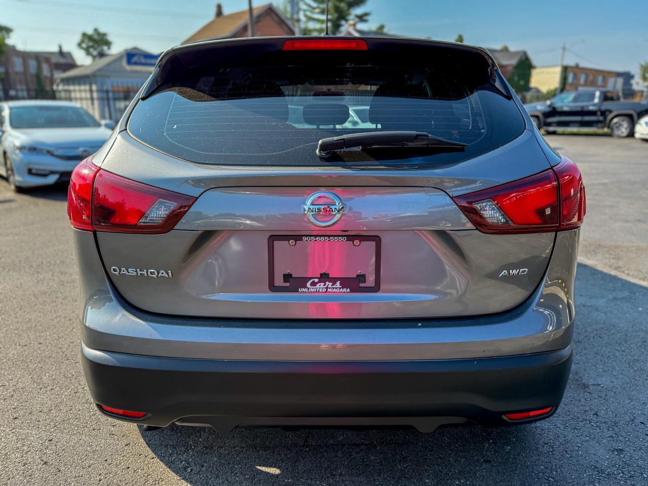 2017 Nissan Qashqai S/AWD/LOW KM/CAMERA/1 OWNER/FULL SERVICE RECORDS Photo