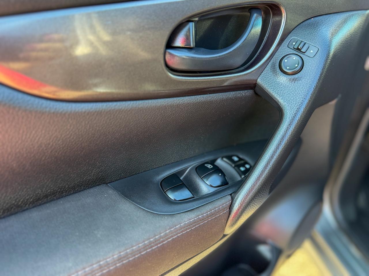 2017 Nissan Qashqai S/AWD/LOW KM/CAMERA/1 OWNER/FULL SERVICE RECORDS Photo