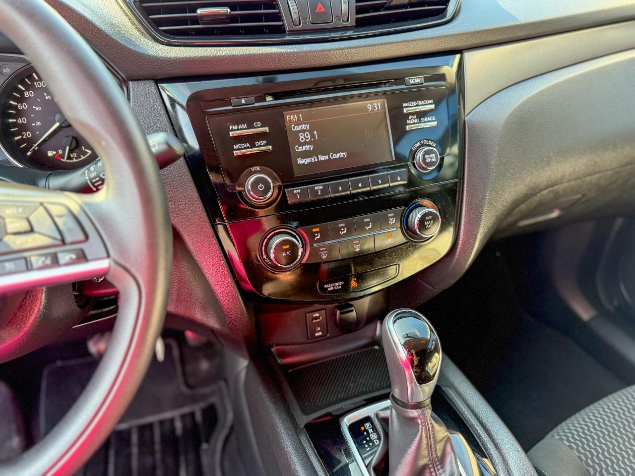 2017 Nissan Qashqai S/AWD/LOW KM/CAMERA/1 OWNER/FULL SERVICE RECORDS Photo