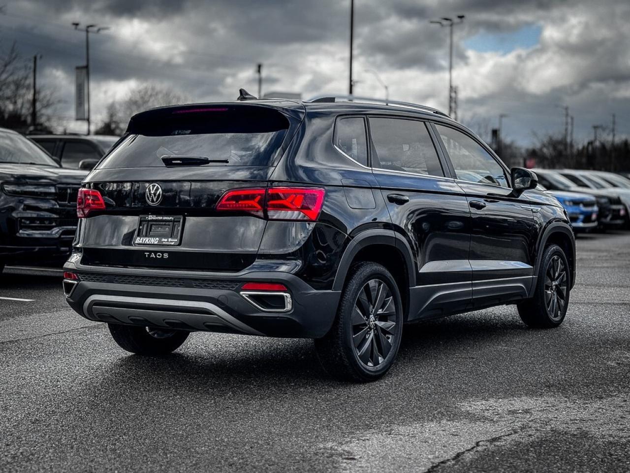 2024 Volkswagen Taos Comfortline   PANO ROOF   HEATED SEATS   CARPLAY Photo