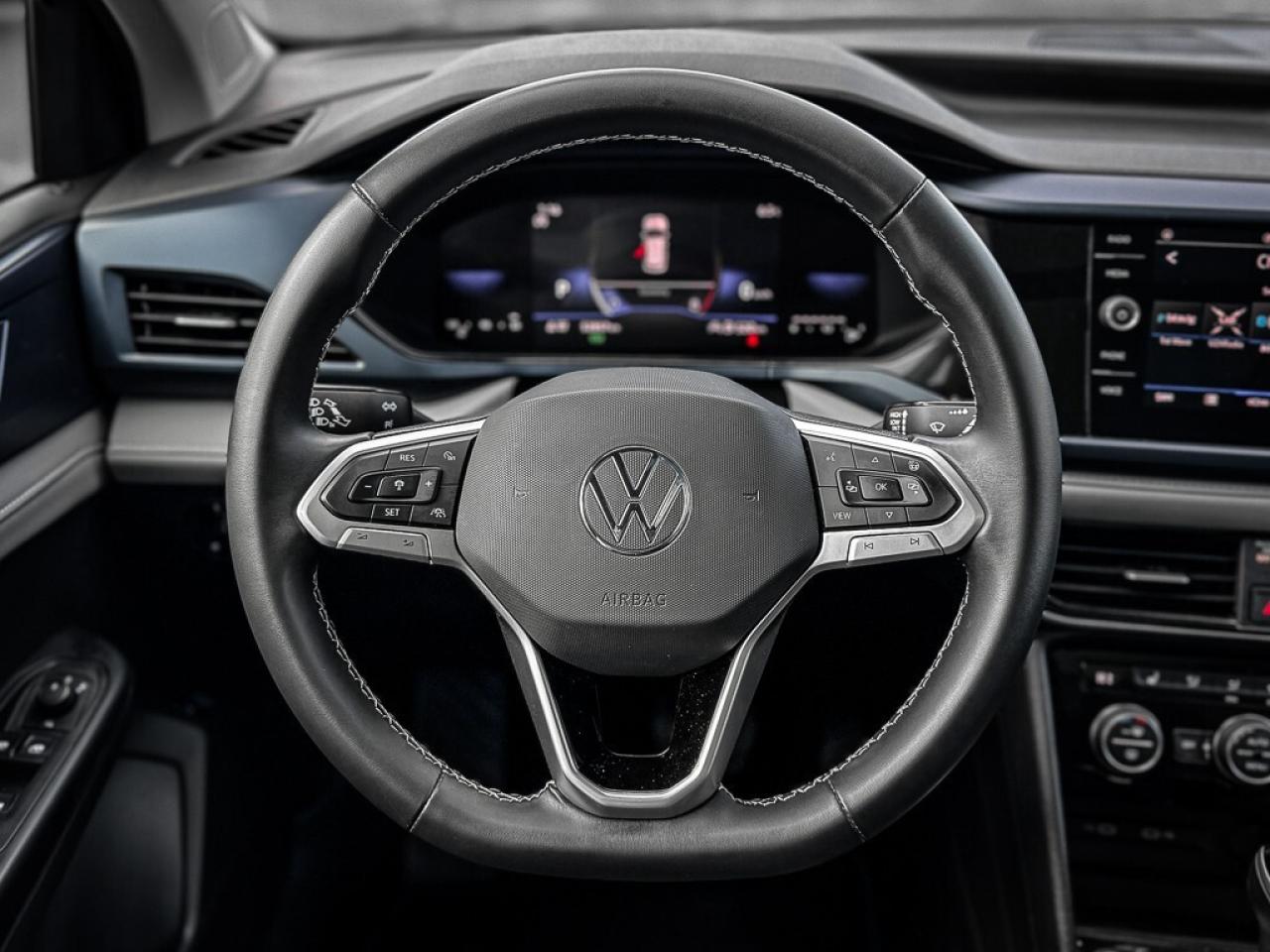 2024 Volkswagen Taos Comfortline   PANO ROOF   HEATED SEATS   CARPLAY Photo