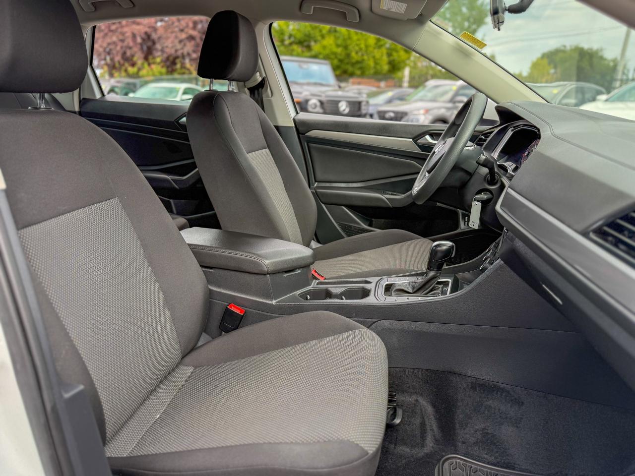 2021 Volkswagen Jetta Comfortline/1 OWNER/LOW KM/NO ACCIDENTS/CAMERA Photo