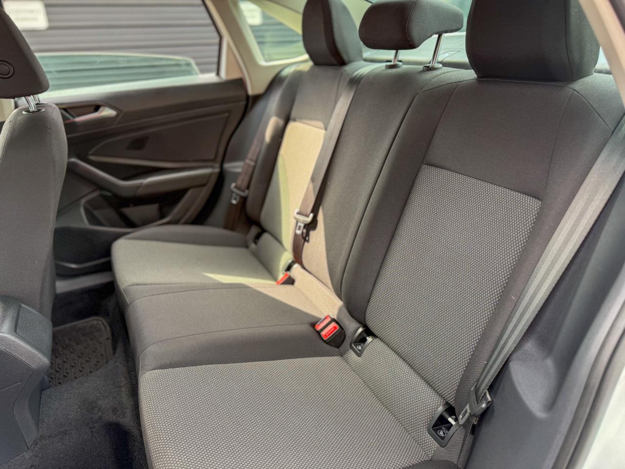 2021 Volkswagen Jetta Comfortline/1 OWNER/LOW KM/NO ACCIDENTS/CAMERA Photo