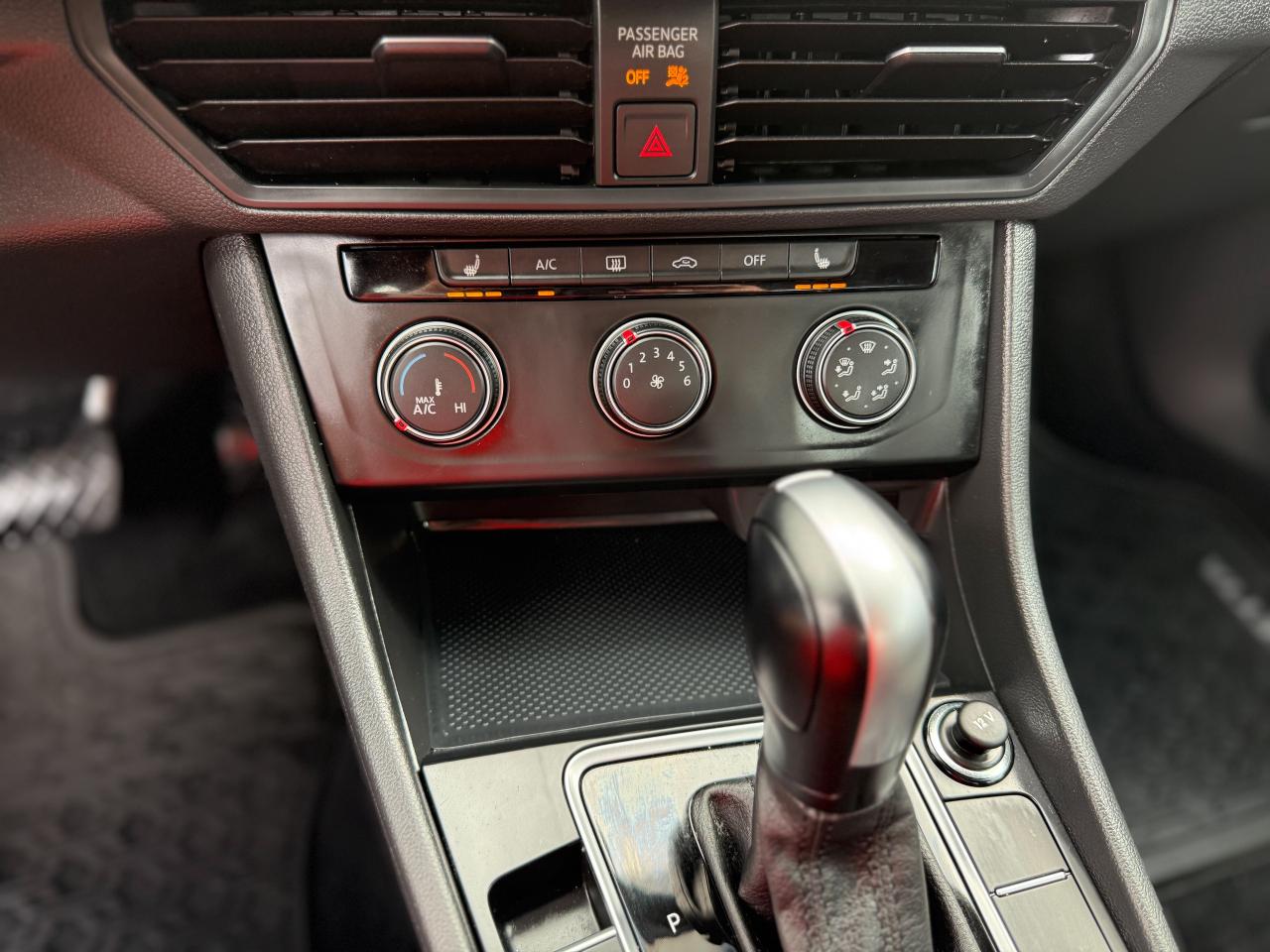 2021 Volkswagen Jetta Comfortline/1 OWNER/LOW KM/NO ACCIDENTS/CAMERA Photo