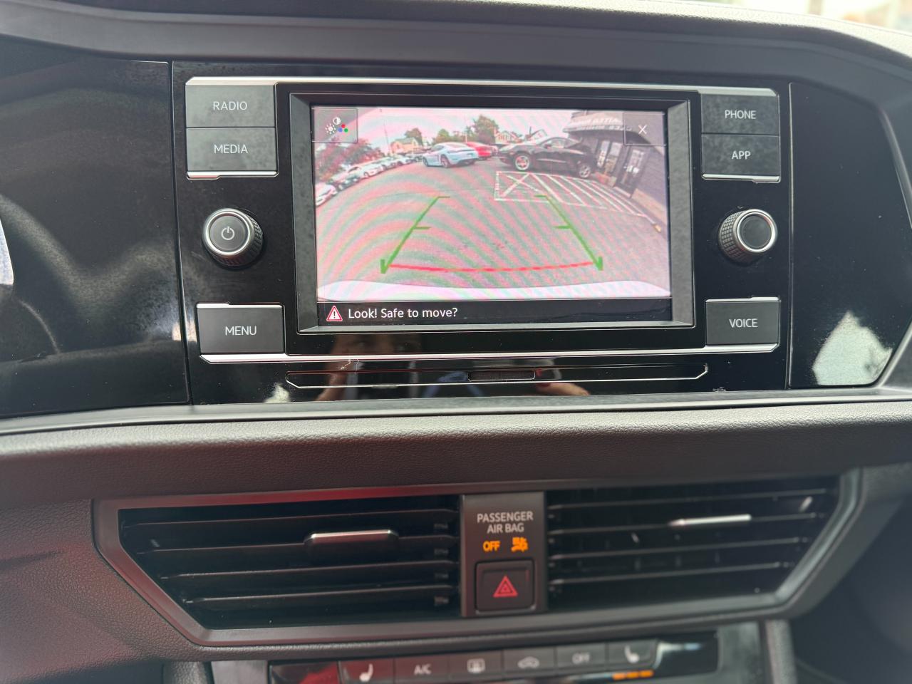 2021 Volkswagen Jetta Comfortline/1 OWNER/LOW KM/NO ACCIDENTS/CAMERA Photo