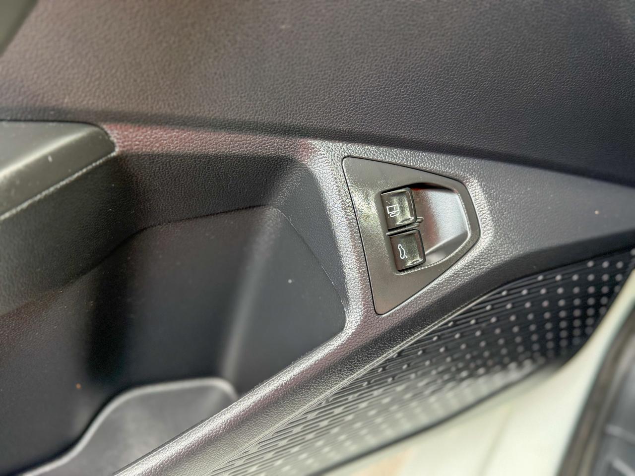 2021 Volkswagen Jetta Comfortline/1 OWNER/LOW KM/NO ACCIDENTS/CAMERA Photo