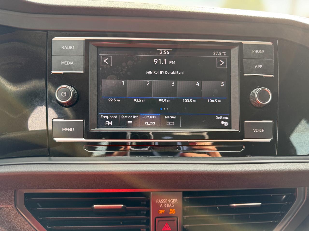 2021 Volkswagen Jetta Comfortline/1 OWNER/LOW KM/NO ACCIDENTS/CAMERA Photo