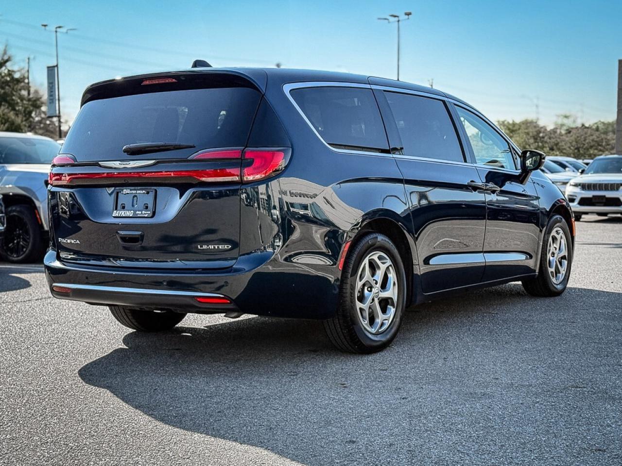 2024 Chrysler Pacifica Limited   PWR DOORS   HEATED/VENTED LEATHER Photo