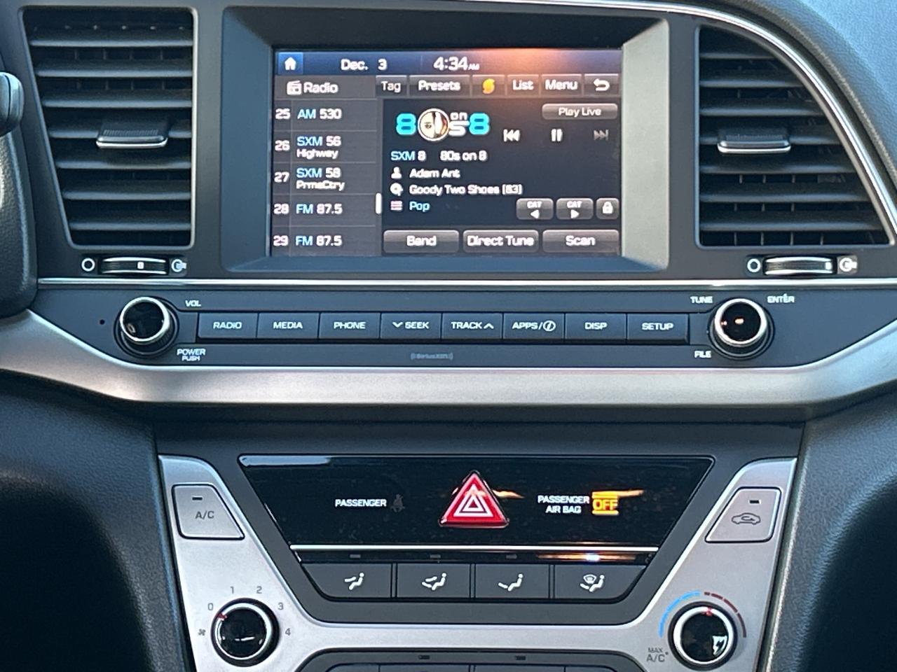 2017 Hyundai Elantra LIMITED 4DR HEATED SEATS WHEEL NAV BLUETOOTH CAM Photo