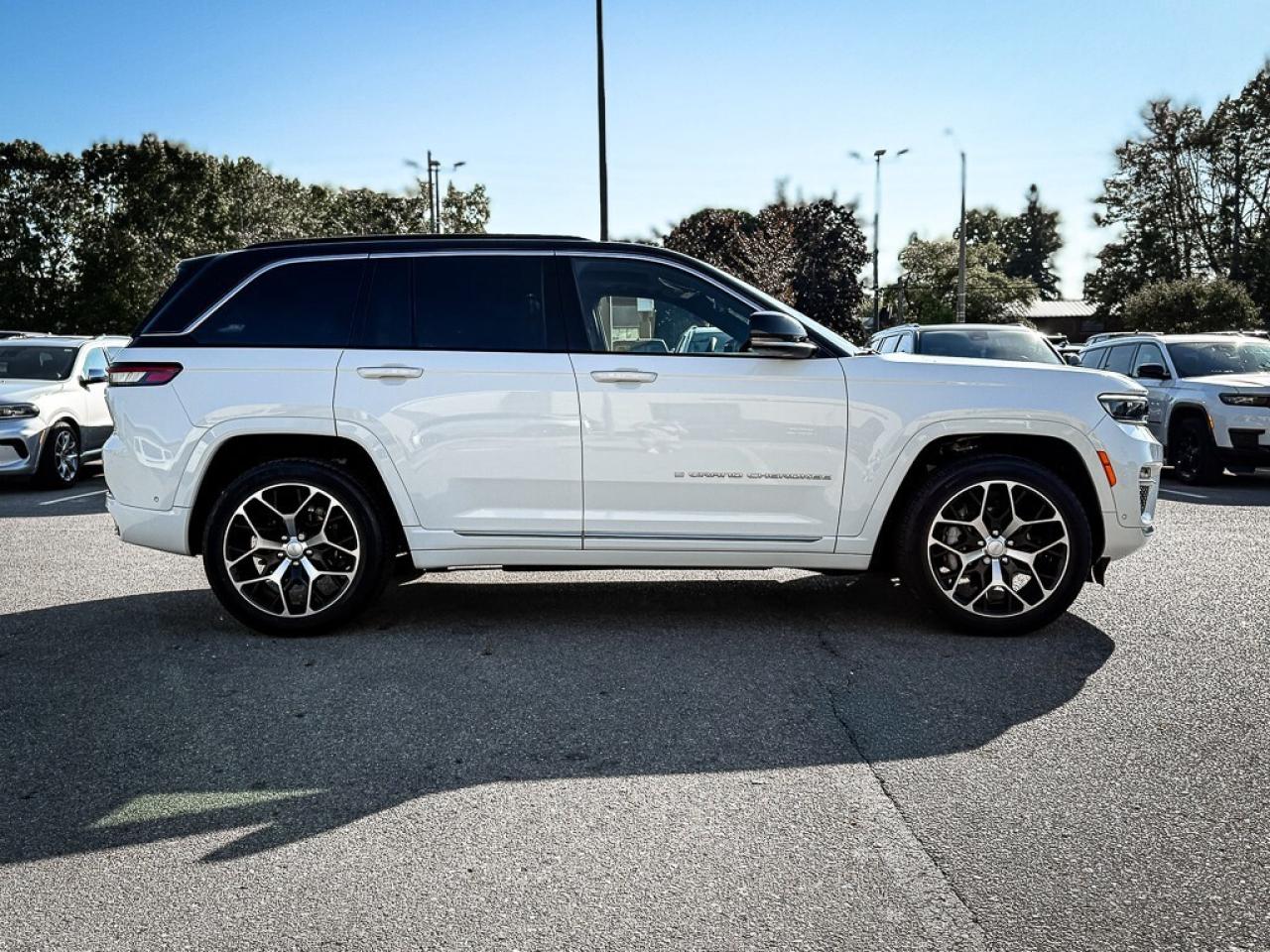 2024 Jeep Grand Cherokee Summit   RESERVE   MCINTOSH AUDIO   PASS DISPLAY Photo