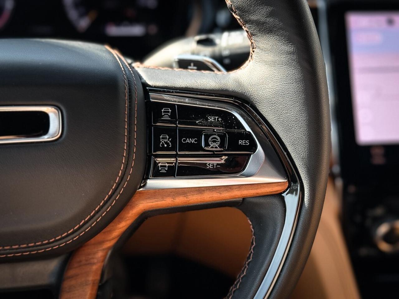 2024 Jeep Grand Cherokee Summit   RESERVE   MCINTOSH AUDIO   PASS DISPLAY Photo