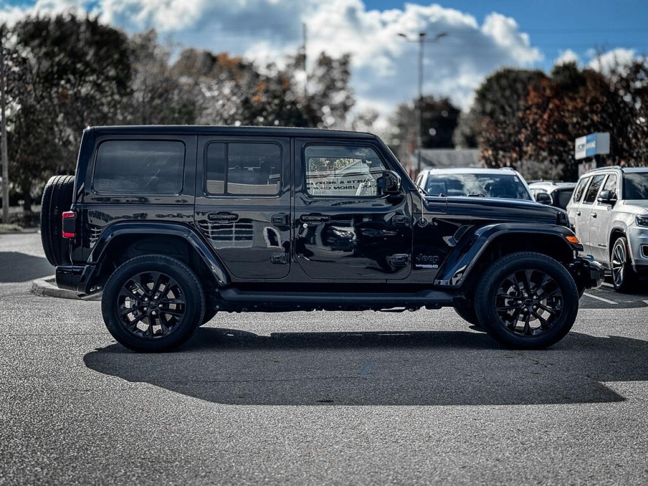 2021 Jeep Wrangler 4xe Sahara   HIGH ALTITUDE   SKY TOP   TOW GROUP   ADA Photo