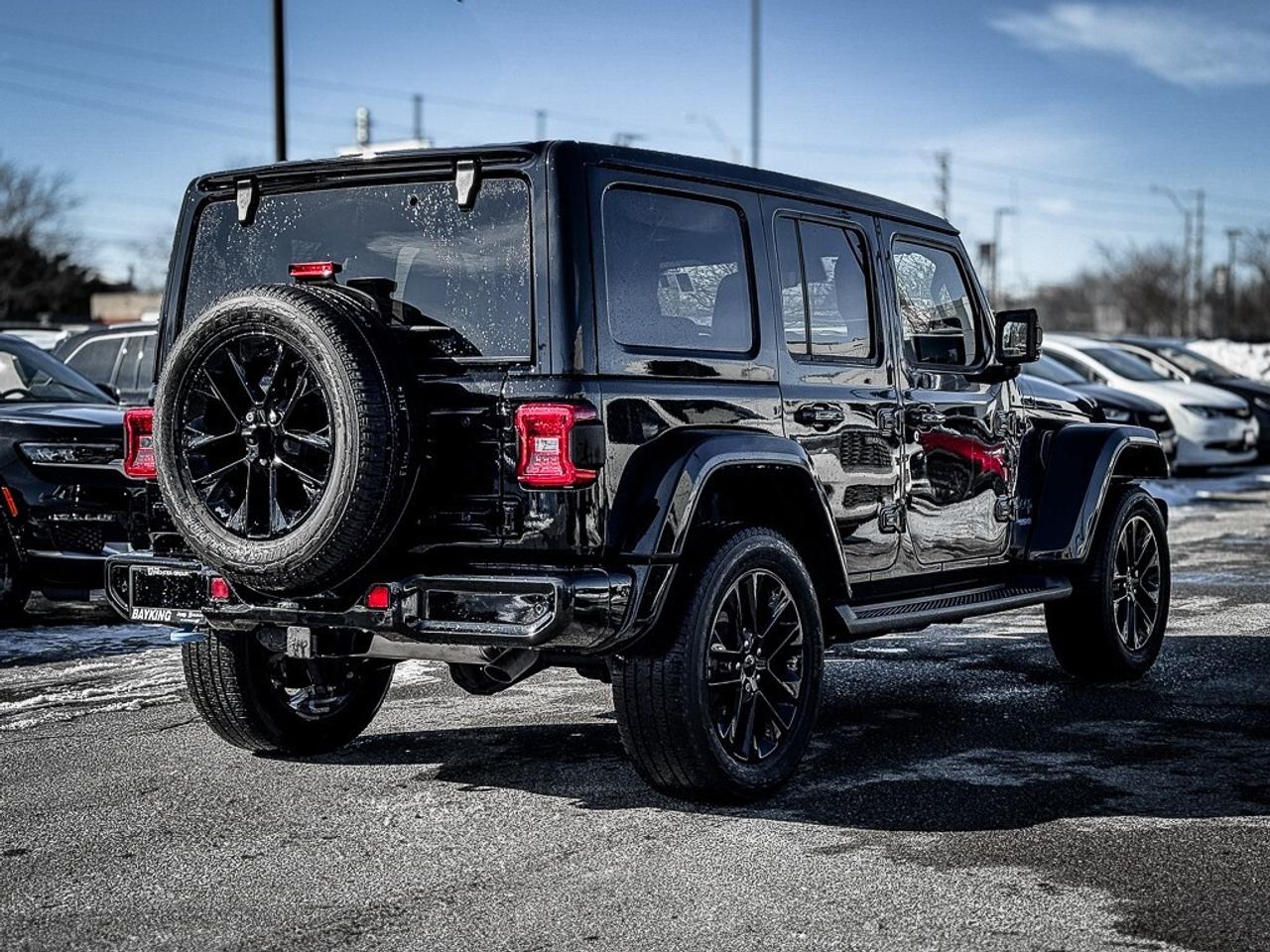 2021 Jeep Wrangler 4xe Sahara   HIGH ALTITUDE   SKY TOP   TOW GROUP   ADA Photo4