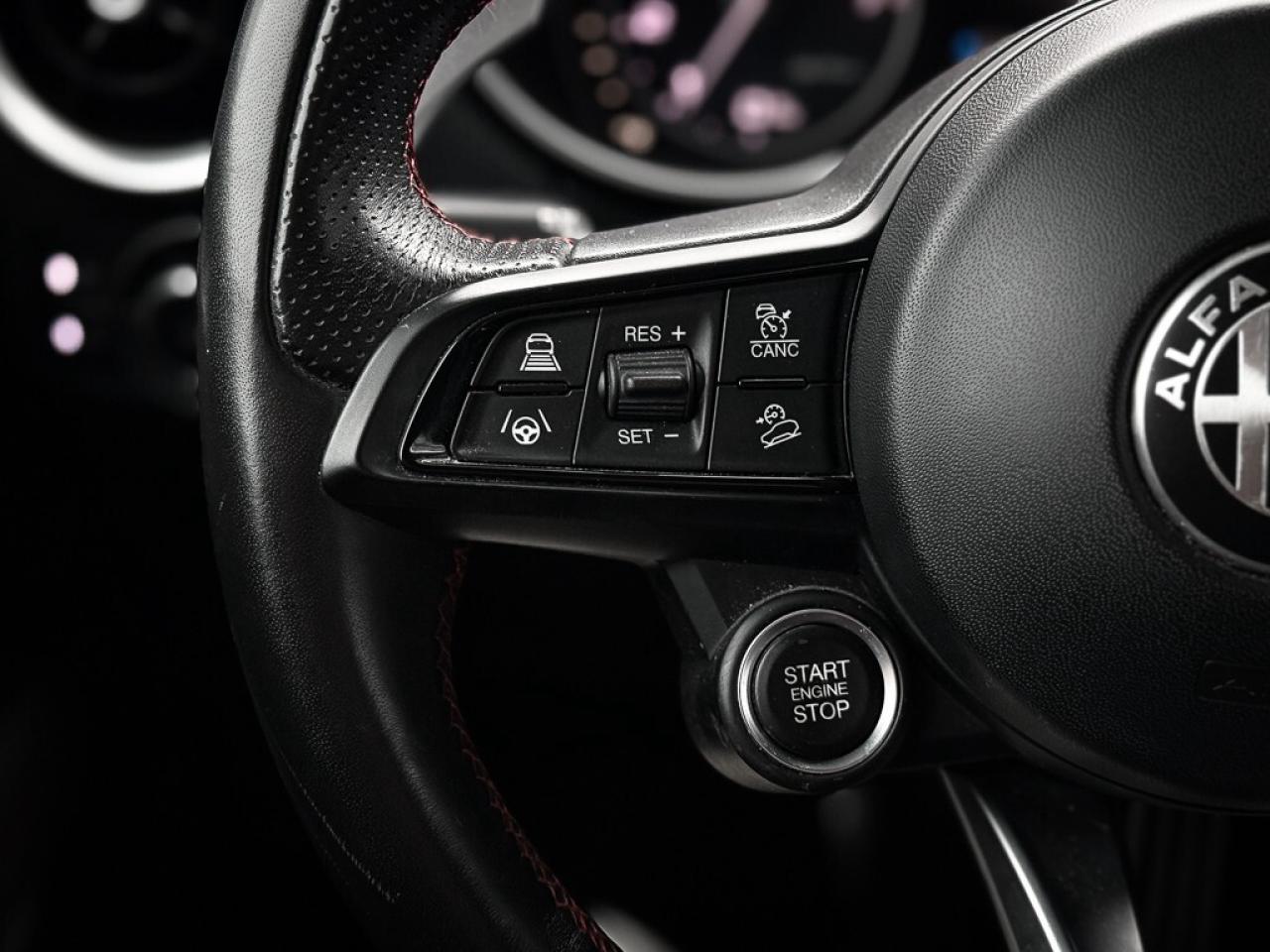 2023 Alfa Romeo Stelvio ti   AWD   PANO ROOF   HARMAN/KARDON AUDIO   REMOT Photo