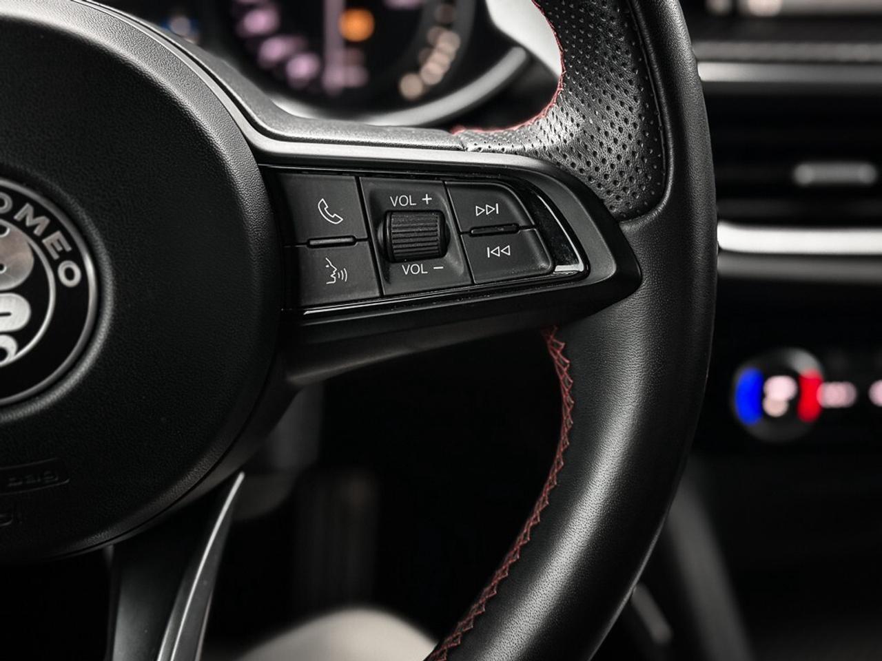 2023 Alfa Romeo Stelvio ti   AWD   PANO ROOF   HARMAN/KARDON AUDIO   REMOT Photo