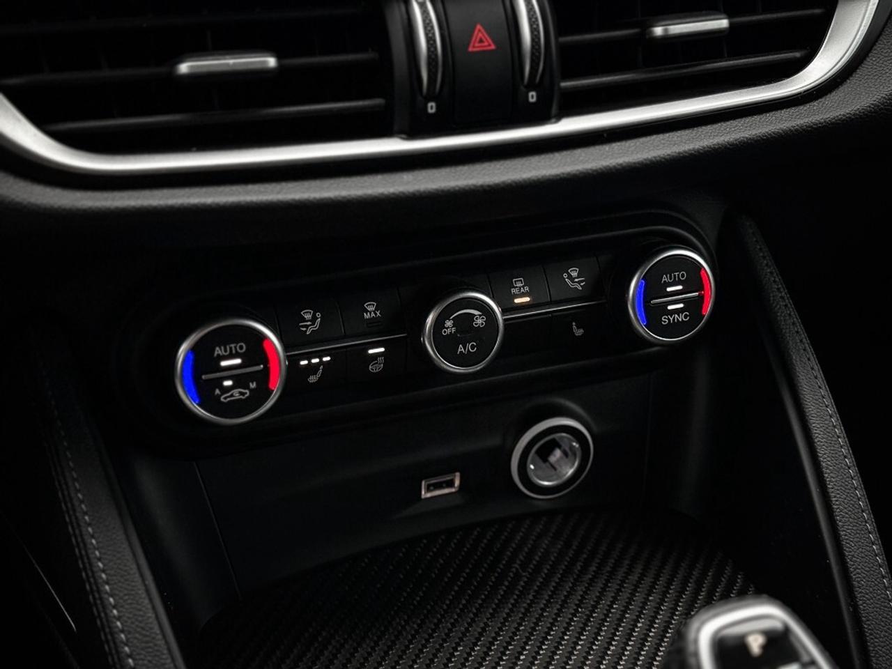 2023 Alfa Romeo Stelvio ti   AWD   PANO ROOF   HARMAN/KARDON AUDIO   REMOT Photo