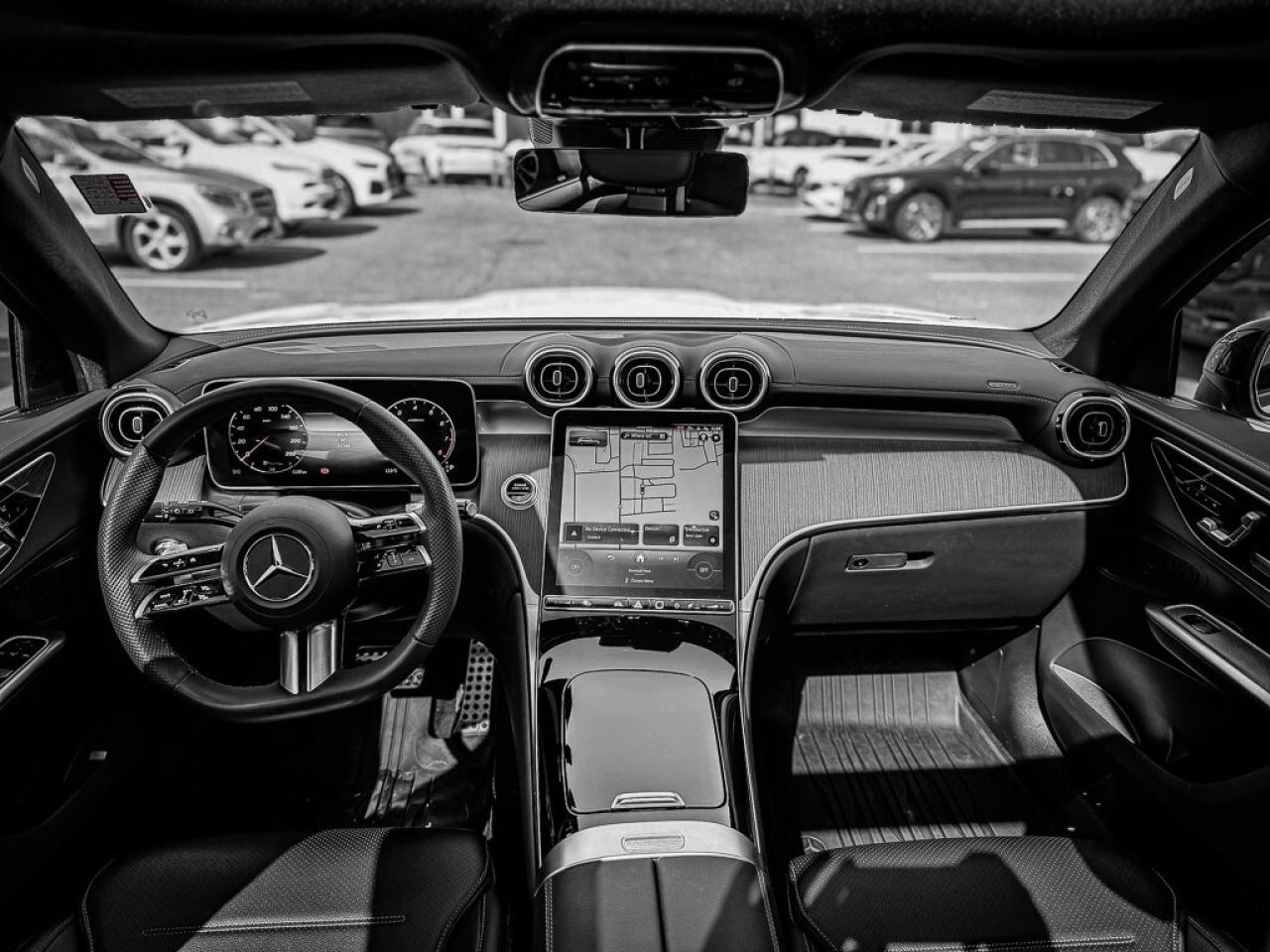 2024 Mercedes-Benz GLC300 HEATED SEATS + WHEEL   CARPLAY   PANO ROOF   BLI Photo